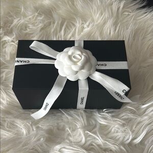 Chanel Black and White Gift Box